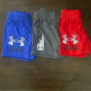 NWT Under Armour boys 2t short set, 3 pair, gray, red, blue
